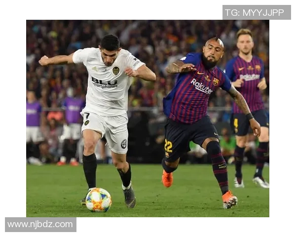 西甲精彩对决那不勒斯3-0战胜曼联神扑瞬间引发全场狂欢战术解析