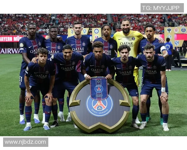 足总杯惊现冷门巴黎圣日耳曼与波尔图战成平局引发全场震惊