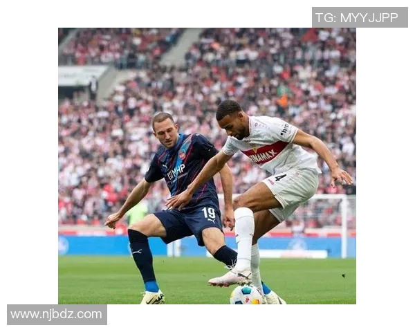 世界杯冷门再现多特蒙德与尤文图斯激战成平局补时进球引爆全场激情