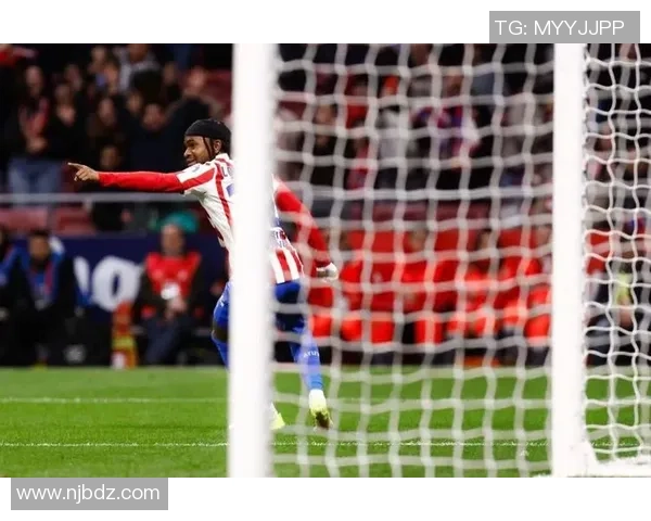 国王杯精彩对决巴萨大胜利物浦红牌事件引发全场热议