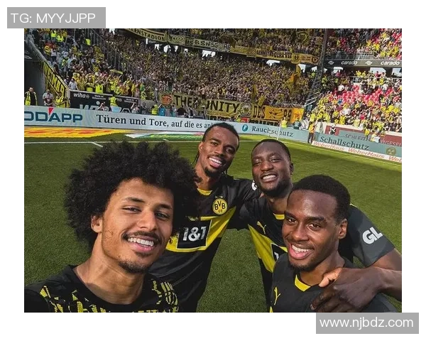 阿森纳主场狂胜多特蒙德五球大捷全场欢呼不断